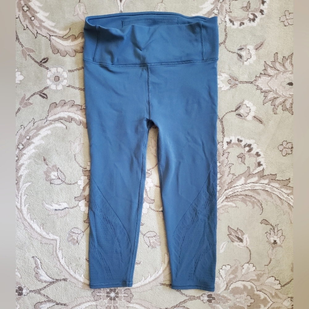 Lululemon Reveal Leggings - 10